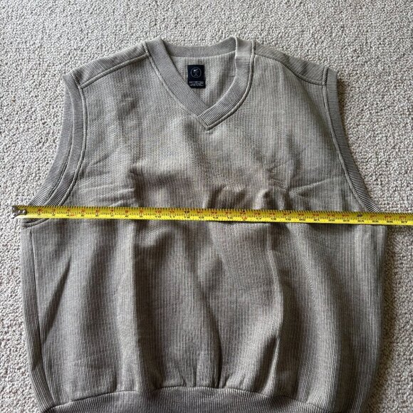 Nike Golf Ribbed Knit Sweater Vest | XL | Beige | Made in Peru - Picture 8 of 9